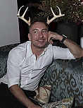 010.jpg